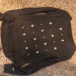 no tears rips or stains but one missing jewel